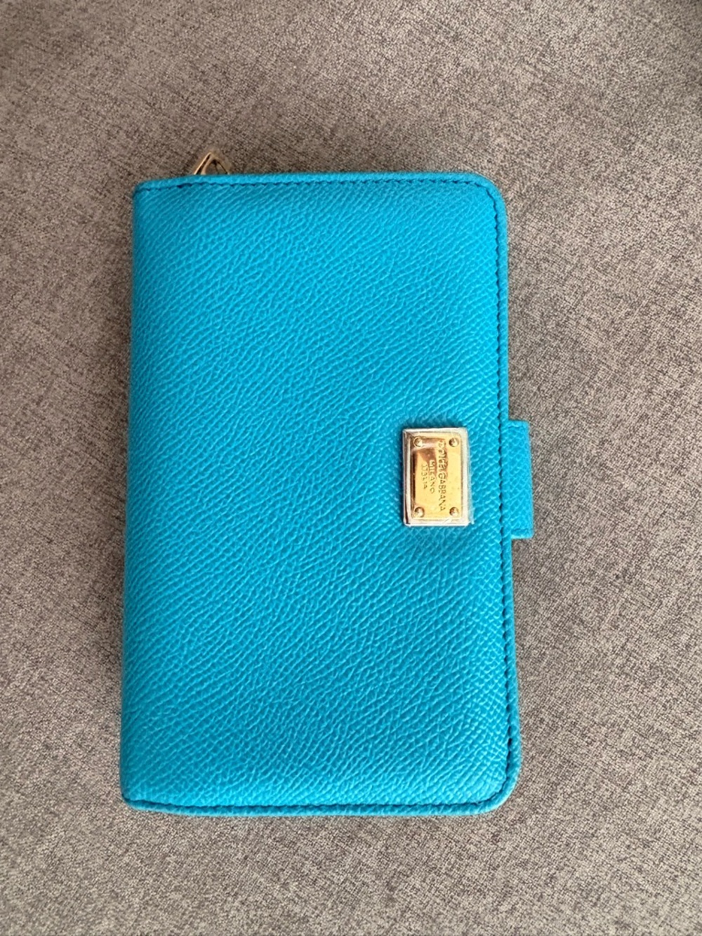 Dolce & Gabbana Turquoise Leather Wallet with Gold Plaque - Picture 4 of 8